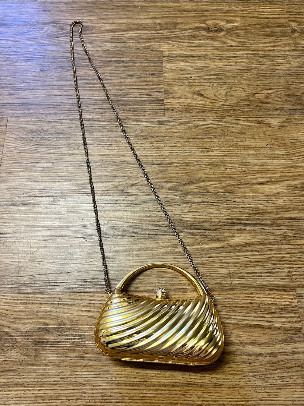 Vintage Gold Metallic Hard Shell Evening Clutch Rhinestone Clasp Handle Bag
